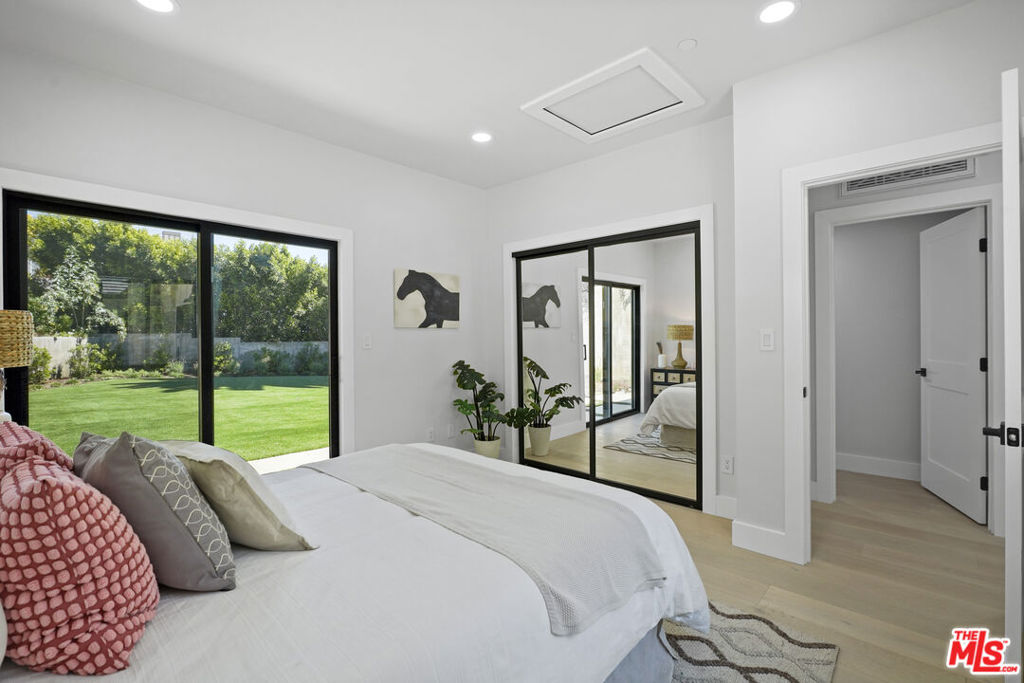 23813 Harbor Vista Drive Property Photo 18