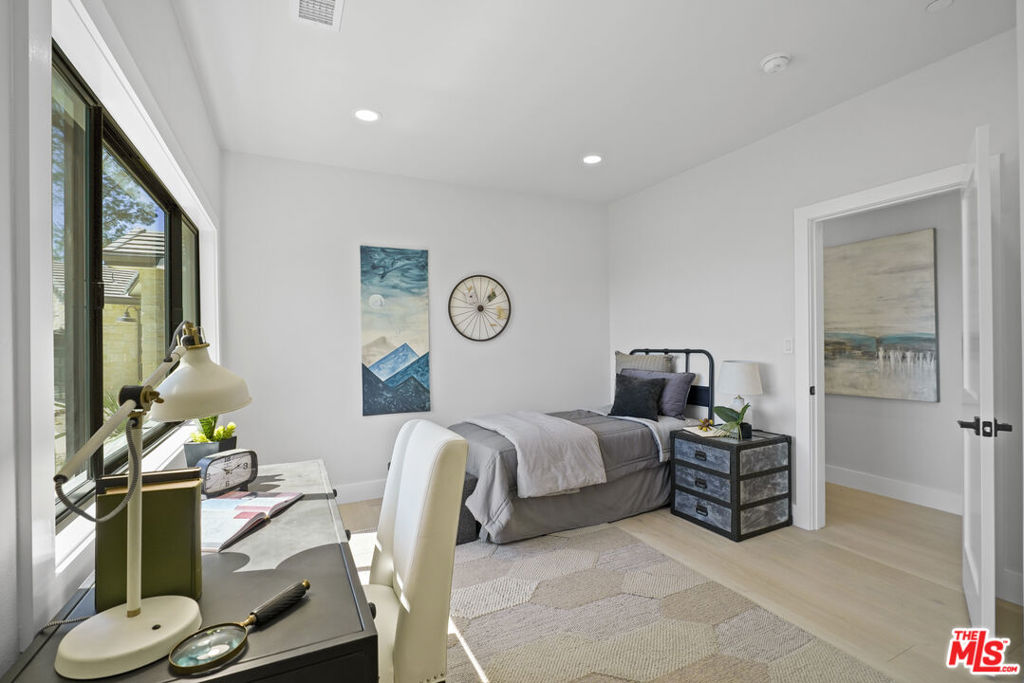 23813 Harbor Vista Drive Property Photo 21