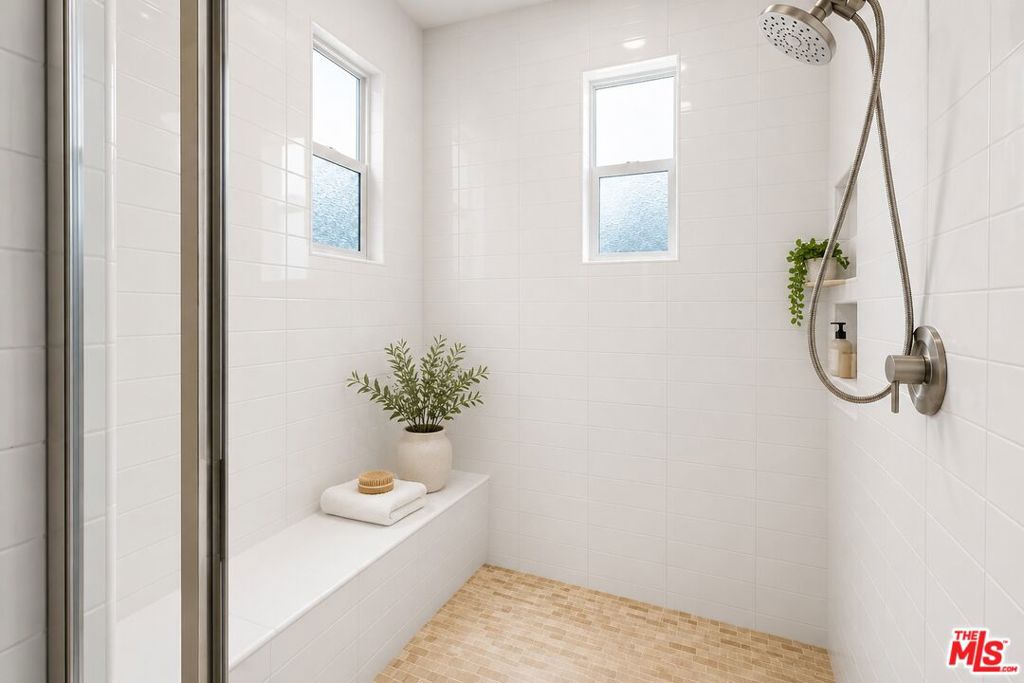 6749 Gill Way Property Photo 15