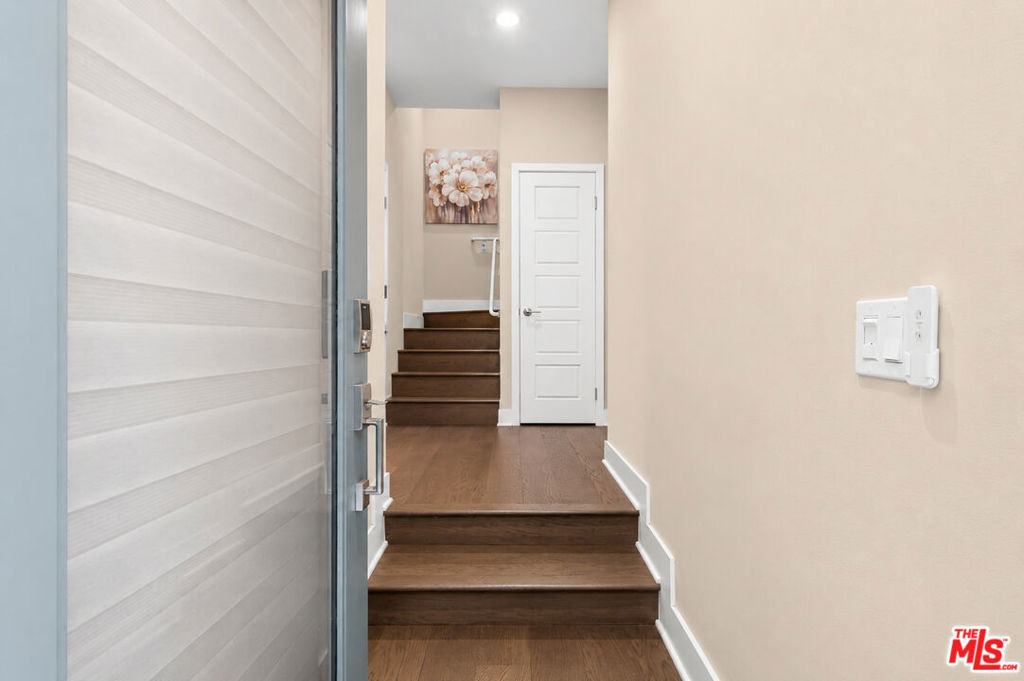 6749 Gill Way Property Photo 20