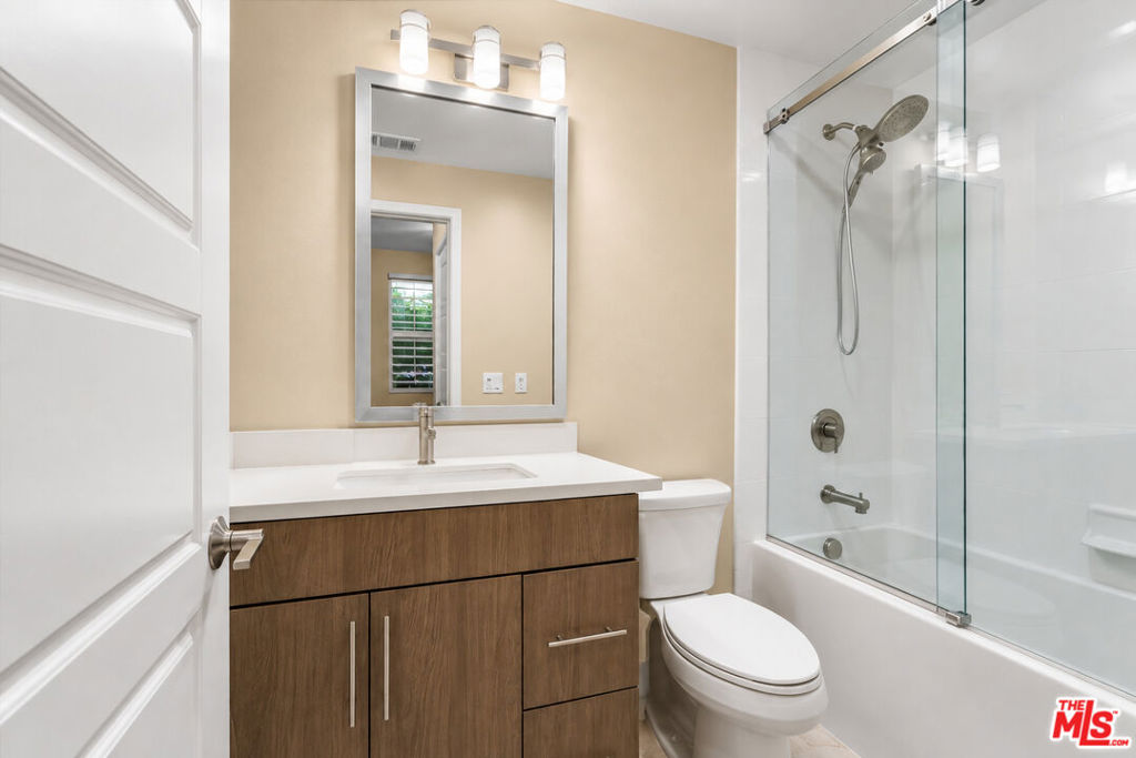 6749 Gill Way Property Photo 23