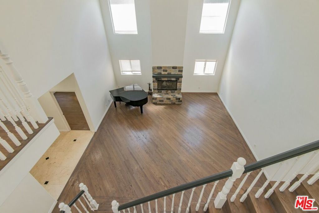4343 Shadyglade Avenue Property Photo 10