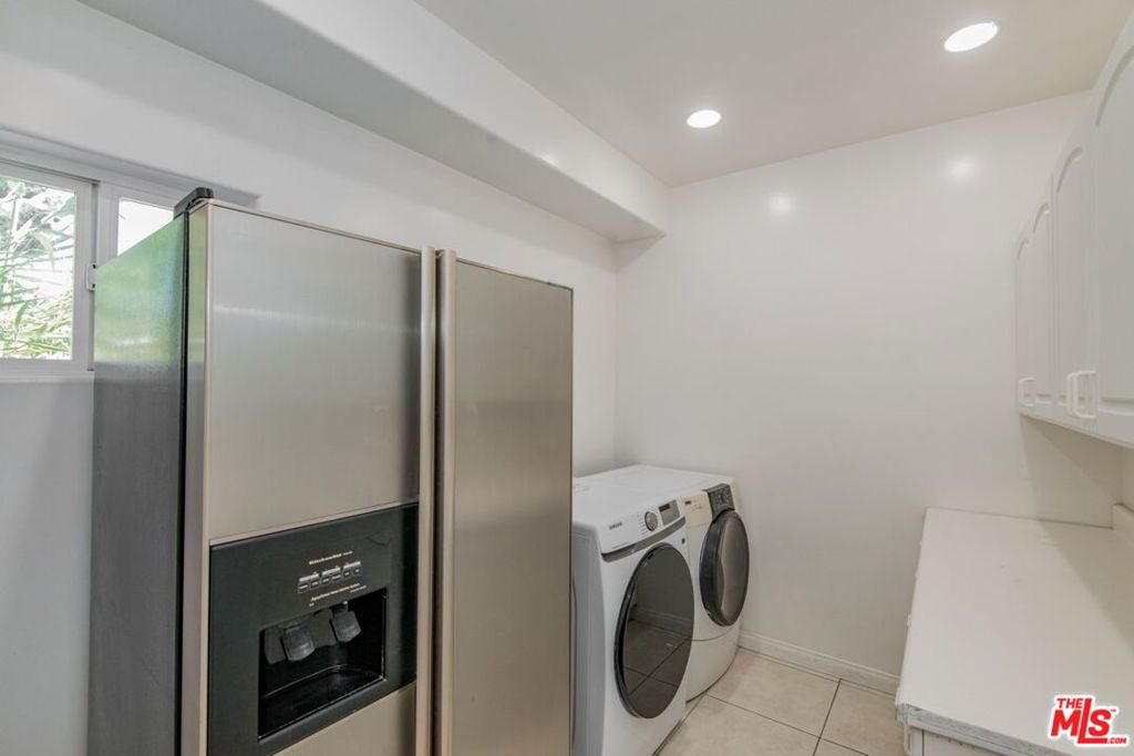 4343 Shadyglade Avenue Property Photo 16