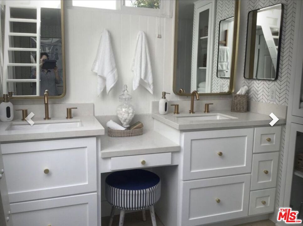 219 13th Street Property Photo 11