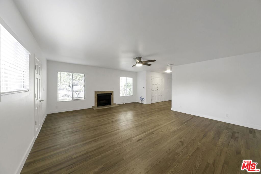 820 Pier Avenue 1 Property Photo 3