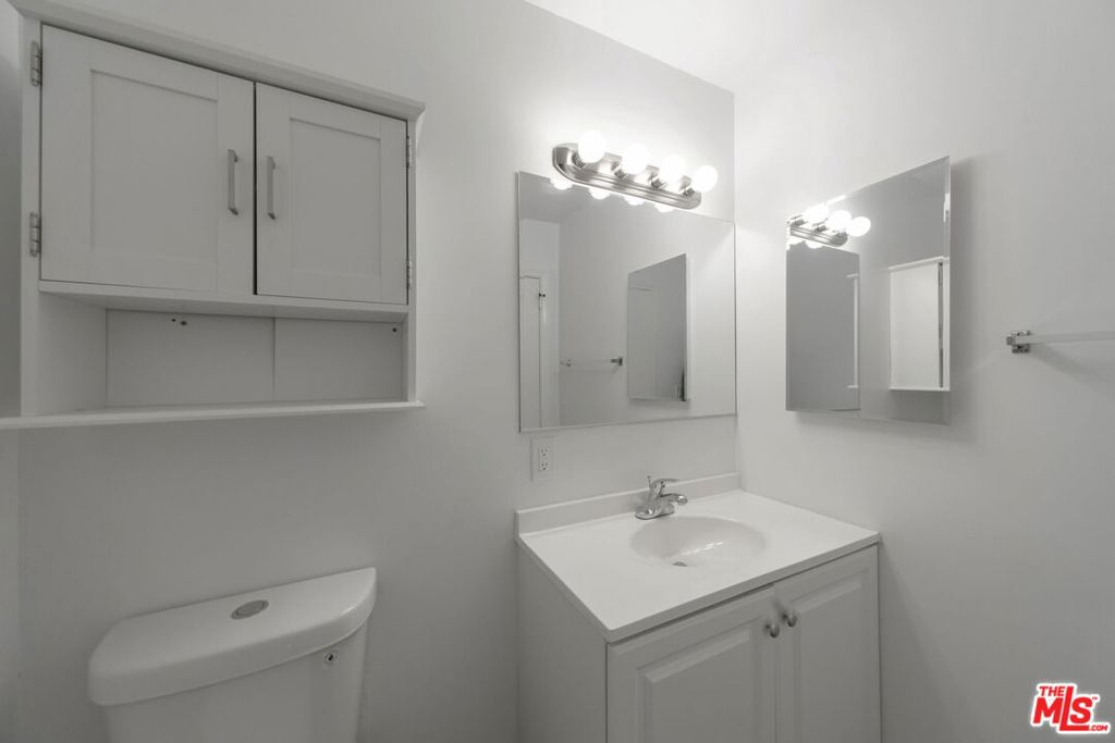 820 Pier Avenue 1 Property Photo 5