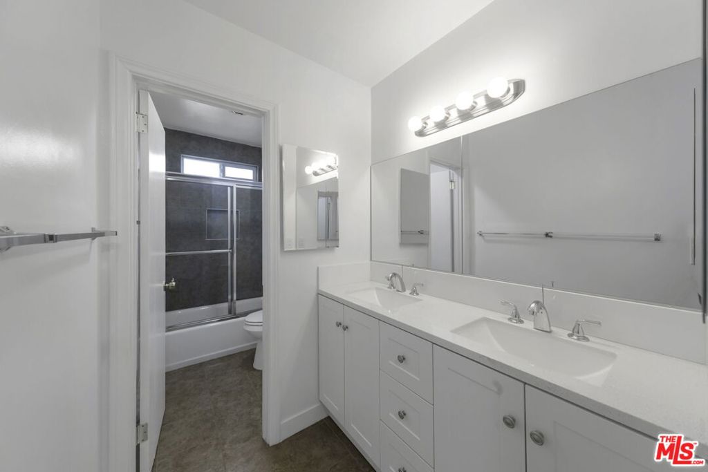 820 Pier Avenue 1 Property Photo 14