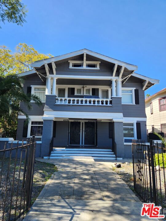 4207 S Flower Street Property Photo 1