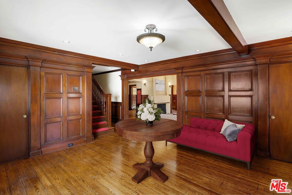231 14th Street Property Photo 2