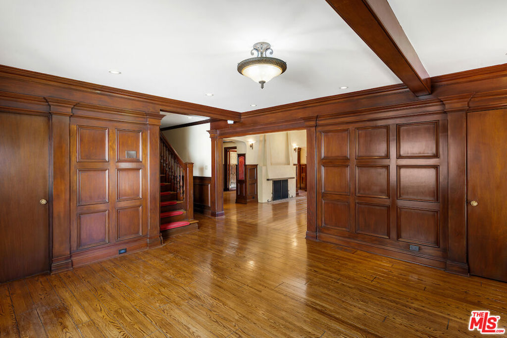 231 14th Street Property Photo 3