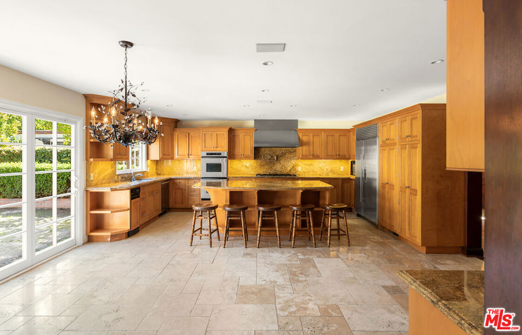 231 14th Street Property Photo 13
