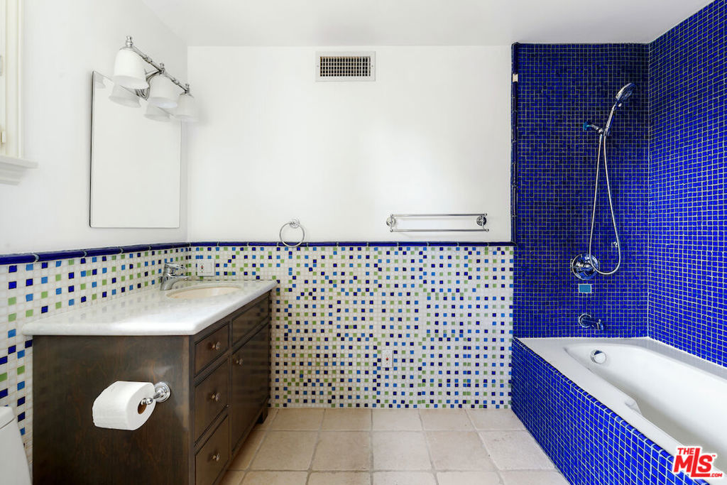 231 14th Street Property Photo 19