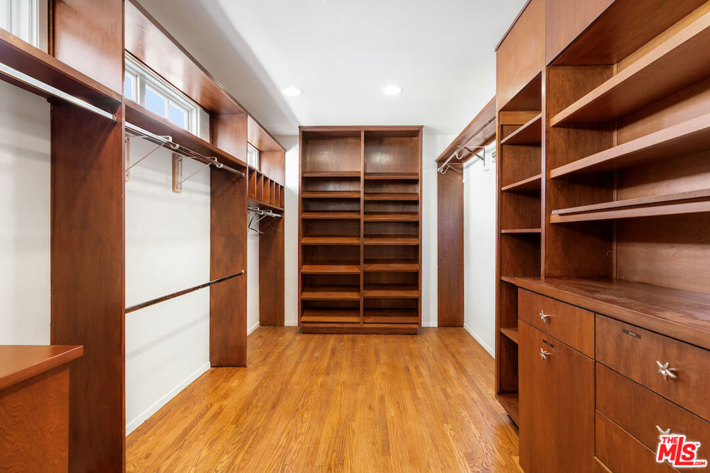 231 14th Street Property Photo 25