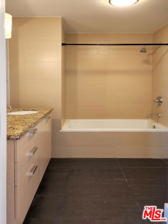460 S Spring Street 908 Property Photo 24