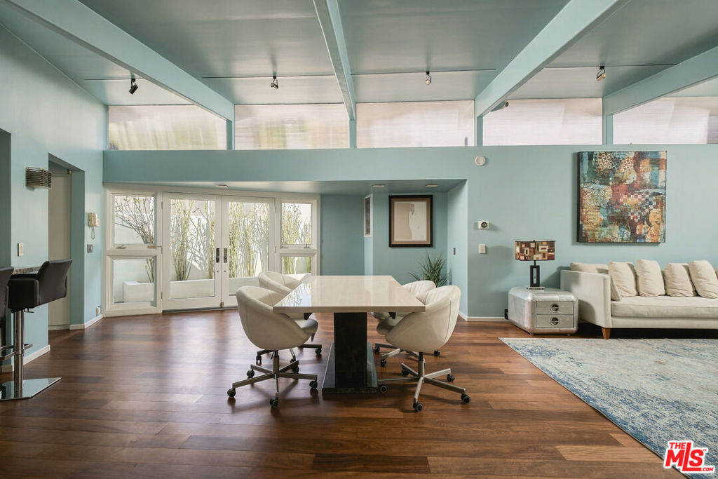 8411 Hollywood Boulevard Property Photo 5
