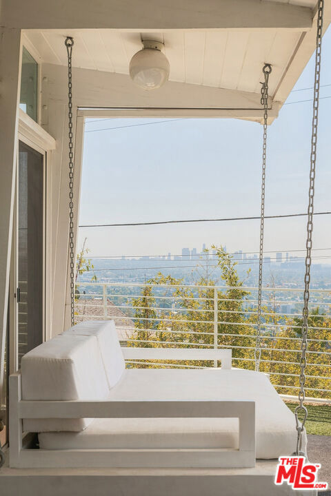 8411 Hollywood Boulevard Property Photo 17