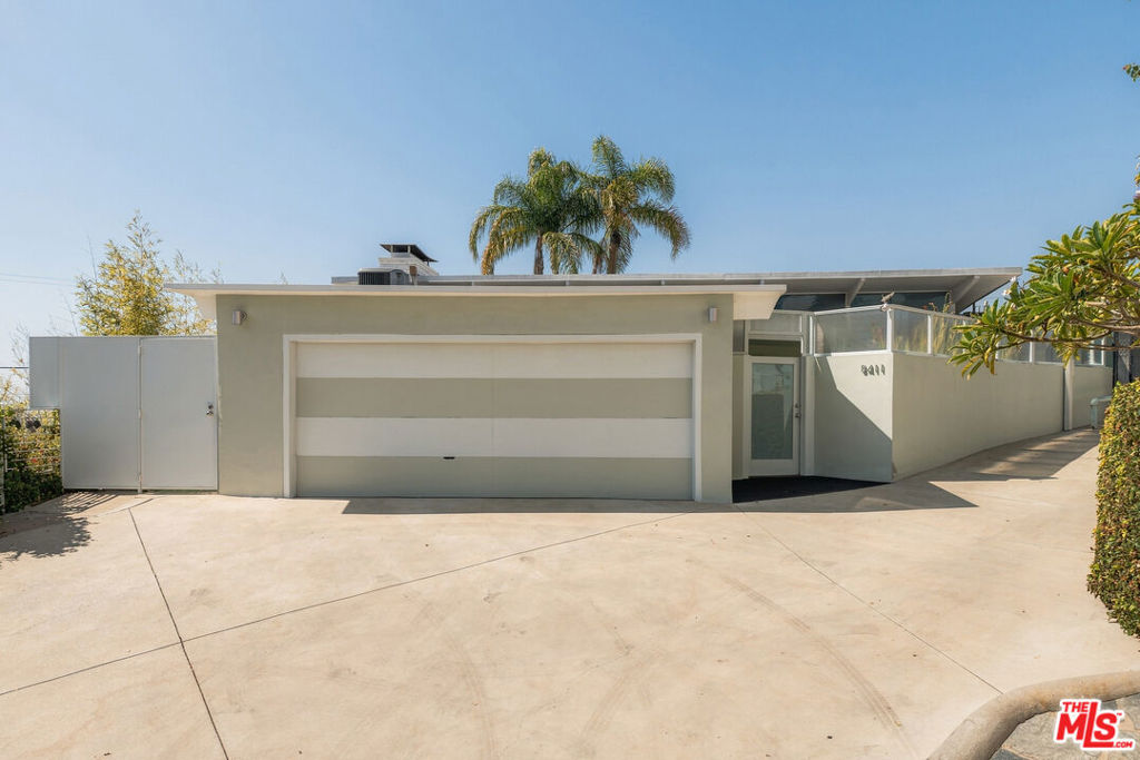 8411 Hollywood Boulevard Property Photo 20