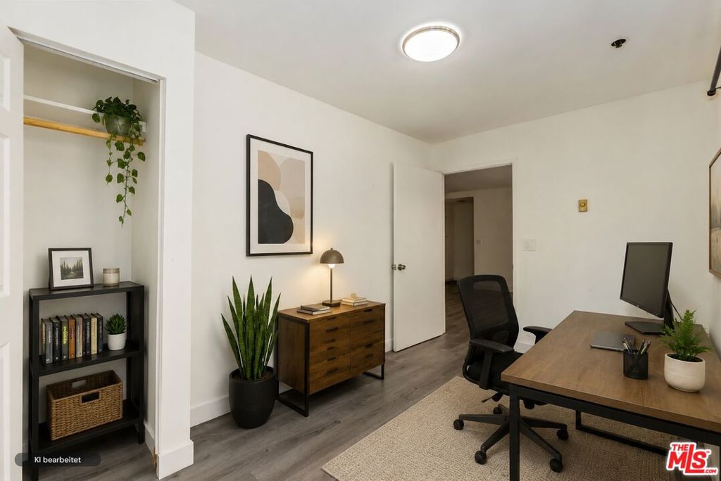 912 Hilldale Avenue 2 Property Photo 8