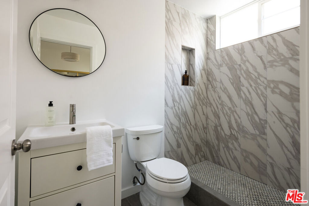 12016 Washington Place 106 Property Photo 15