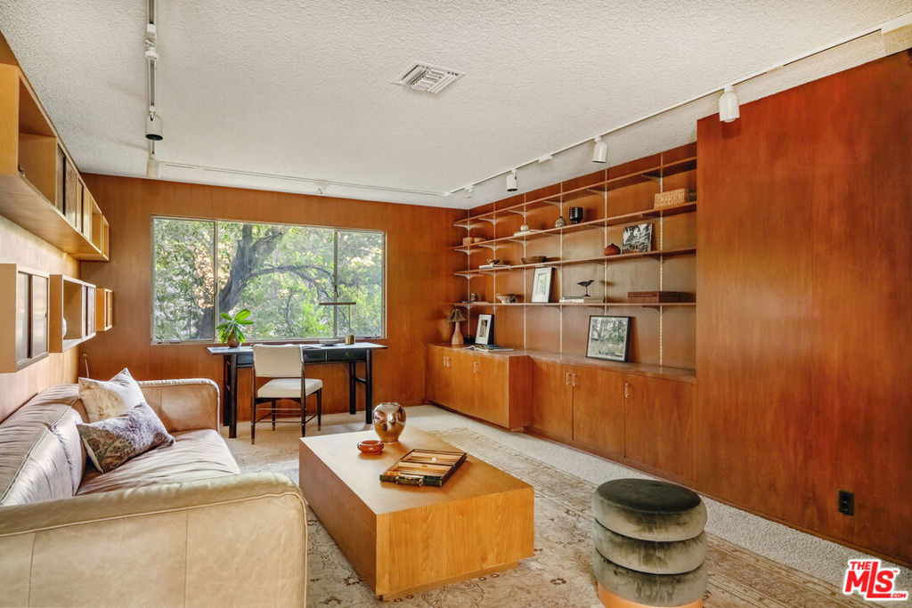 1024 Armada Drive Property Photo 36