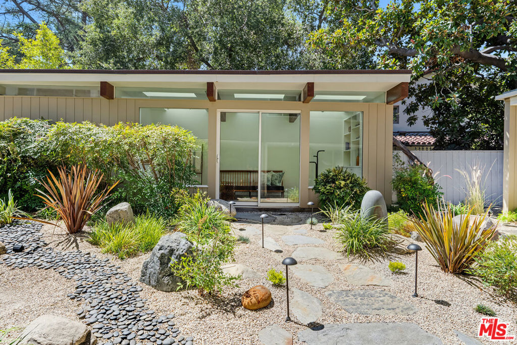 1024 Armada Drive Property Photo 44