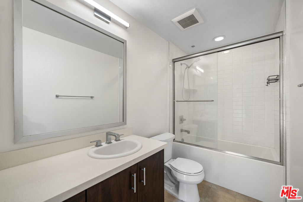 436 S Virgil Avenue 312 Property Photo 9