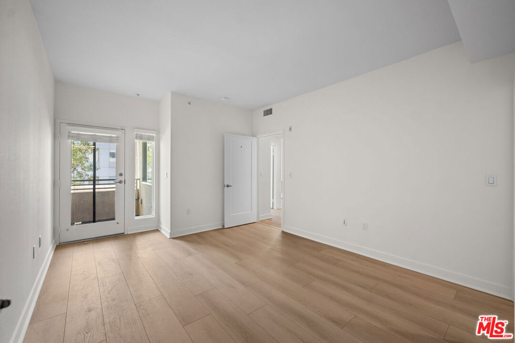436 S Virgil Avenue 312 Property Photo 16