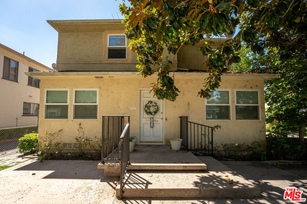 10634 Whipple Street Property Photo 3