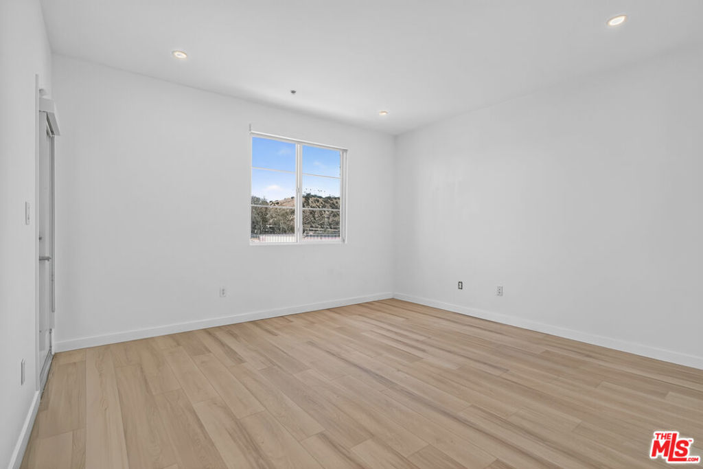 360 W Avenue 26 236 Property Photo 27
