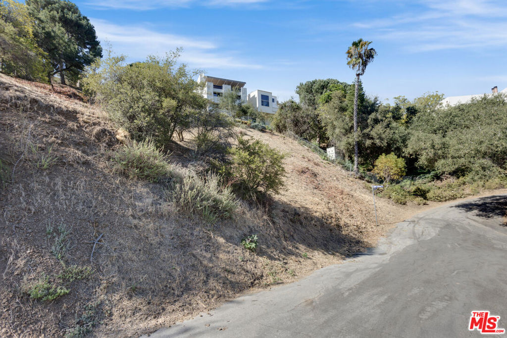 4341 Mar Vista Property Photo 3