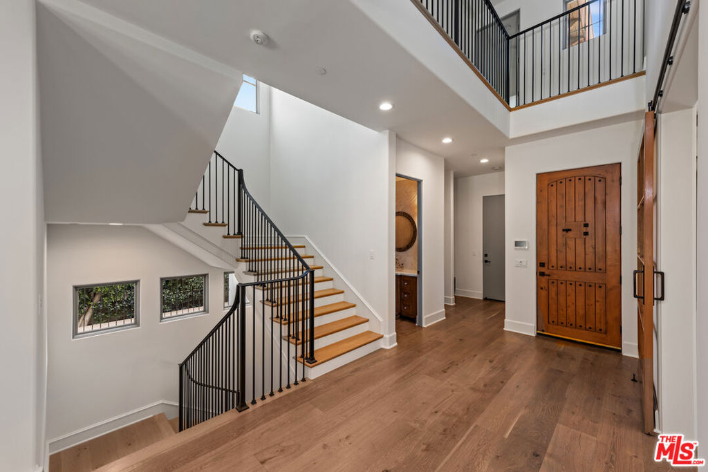 14806 Sutton Street Property Photo 10