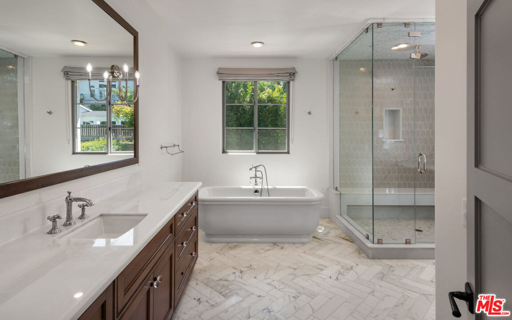 14806 Sutton Street Property Photo 14