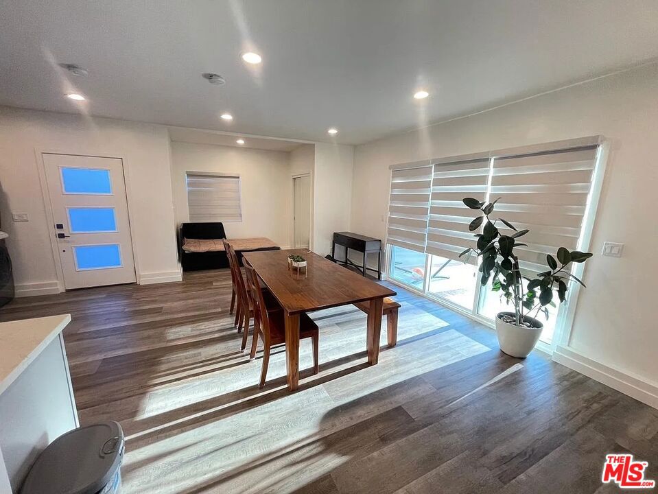 26898679 Property Photo 2