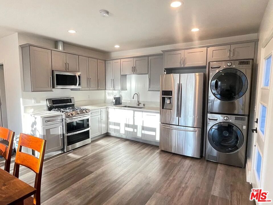 26898679 Property Photo 4