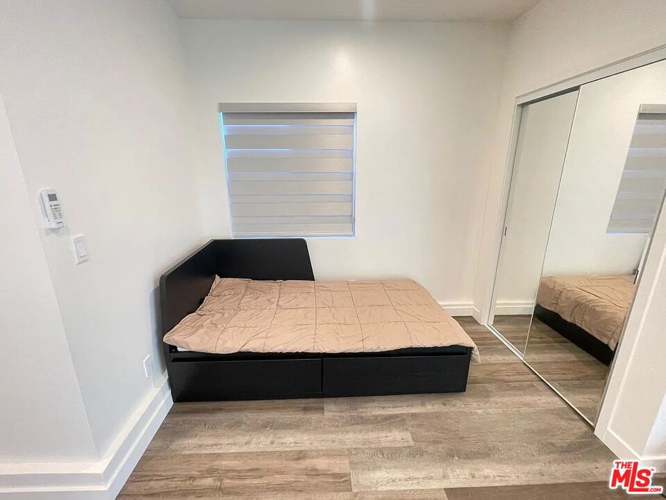26898679 Property Photo 6