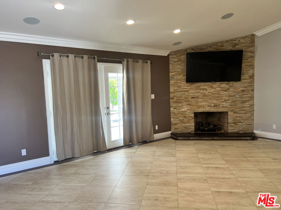 9716 Casaba Avenue Property Photo 2