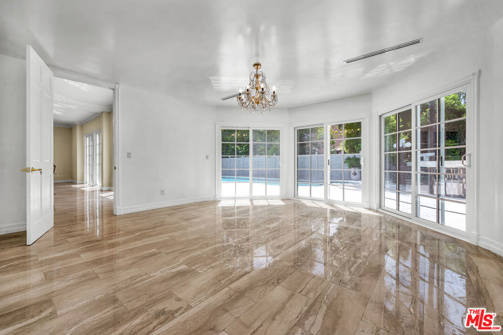 5545 Aura Avenue Property Photo 12