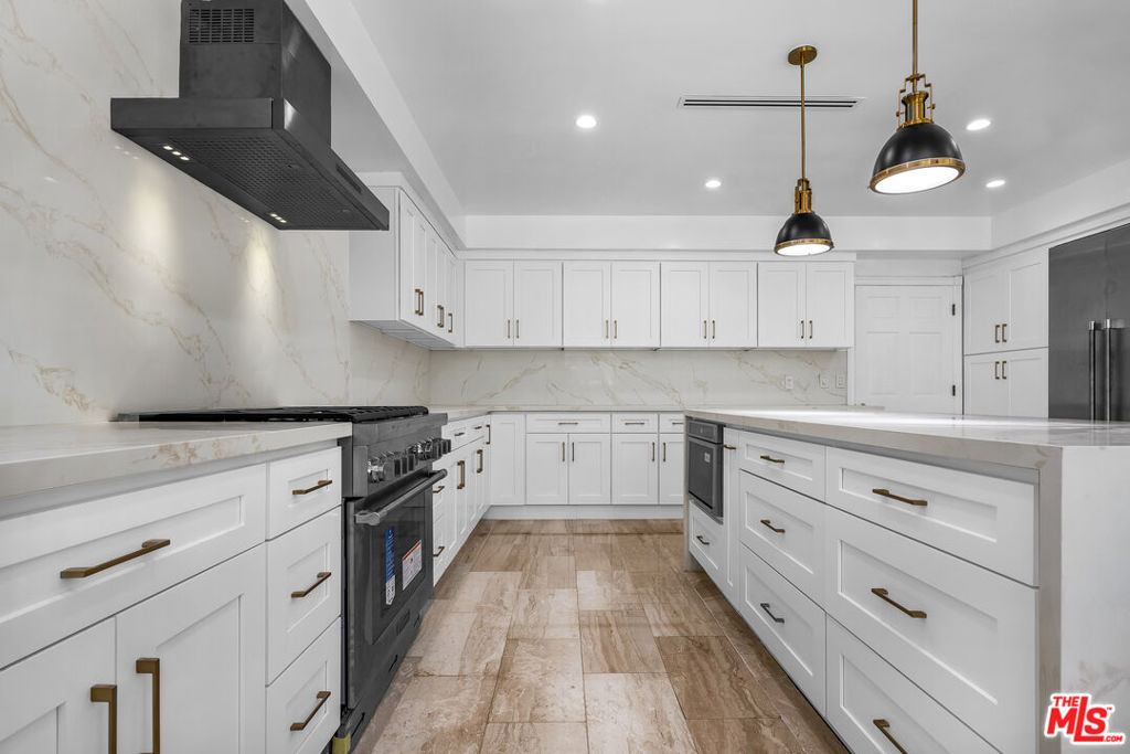 5545 Aura Avenue Property Photo 18