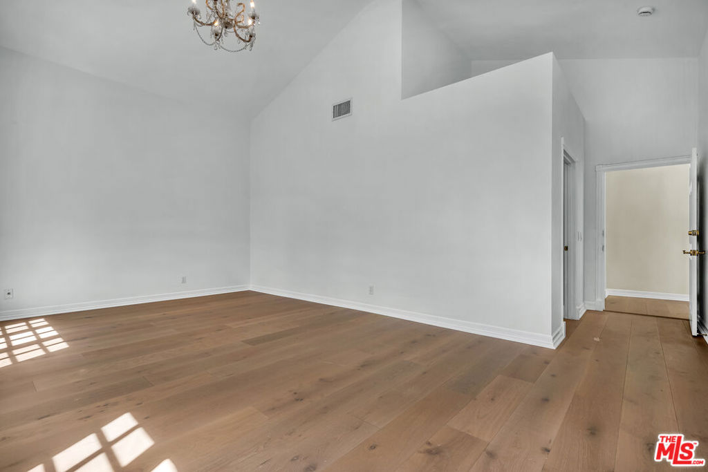 5545 Aura Avenue Property Photo 49