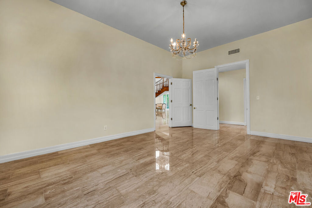5545 Aura Avenue Property Photo 58