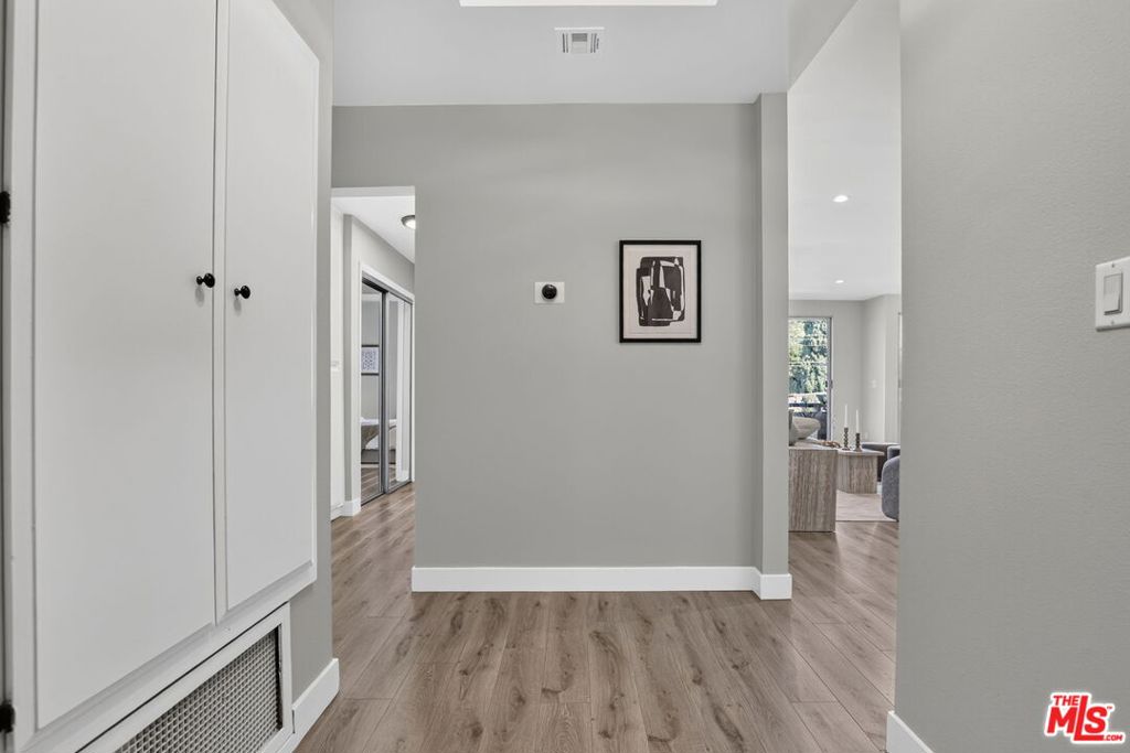 1509 Greenfield Avenue 207 Property Photo 22