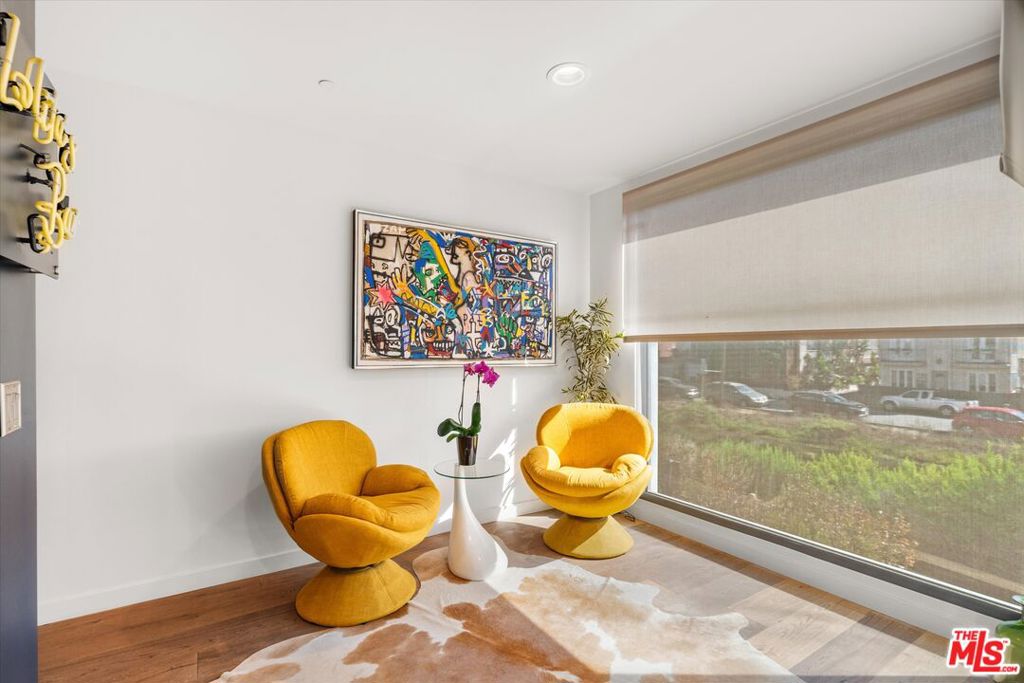 310 Washington Boulevard 503 Property Photo 6
