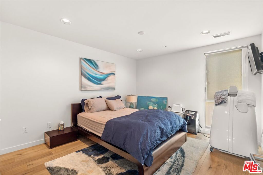 310 Washington Boulevard 503 Property Photo 10