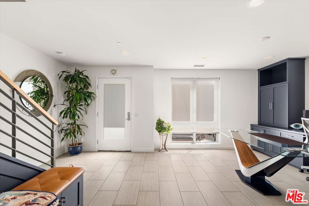 310 Washington Boulevard 503 Property Photo 13