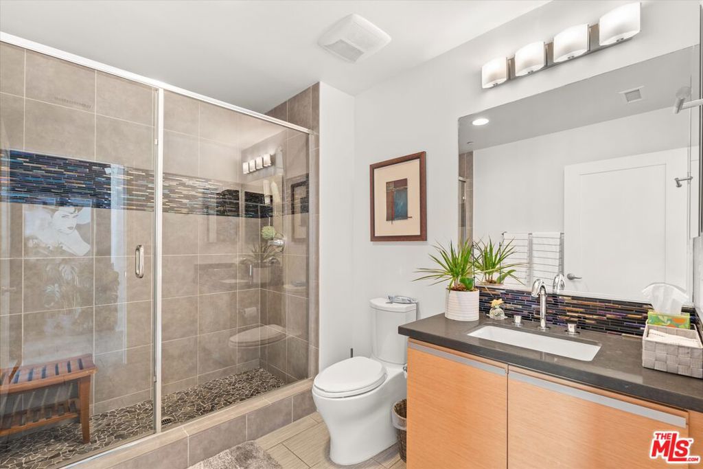 310 Washington Boulevard 503 Property Photo 14