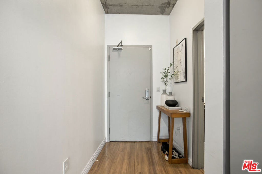 645 W 9th Street 529 Property Photo 3