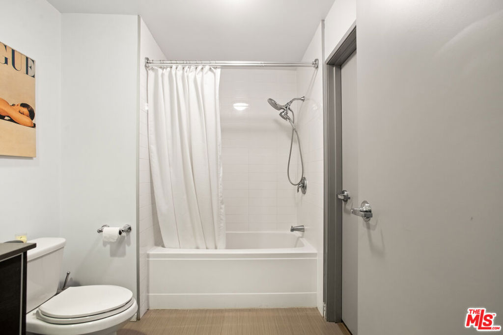 645 W 9th Street 529 Property Photo 10