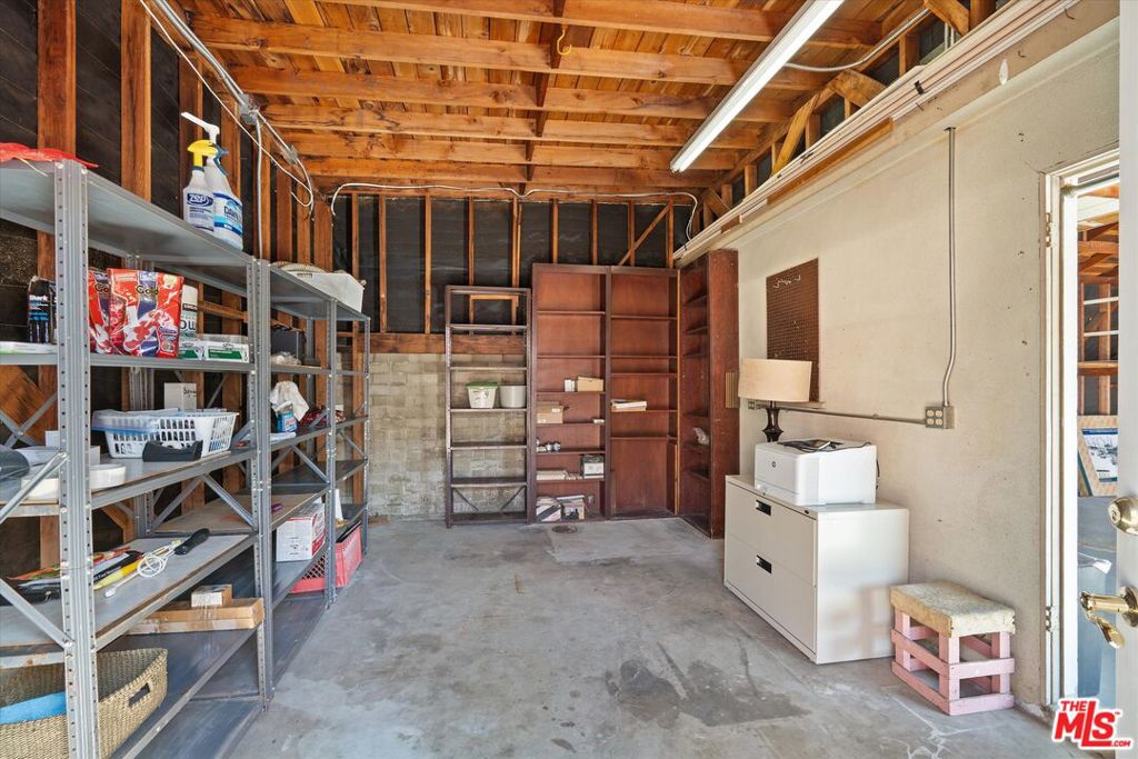 6222 Flores Avenue Property Photo 19