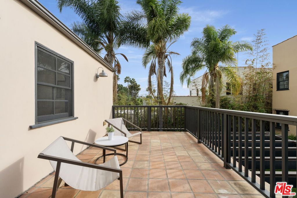 1116 -1118 S Highland Avenue Property Photo 47