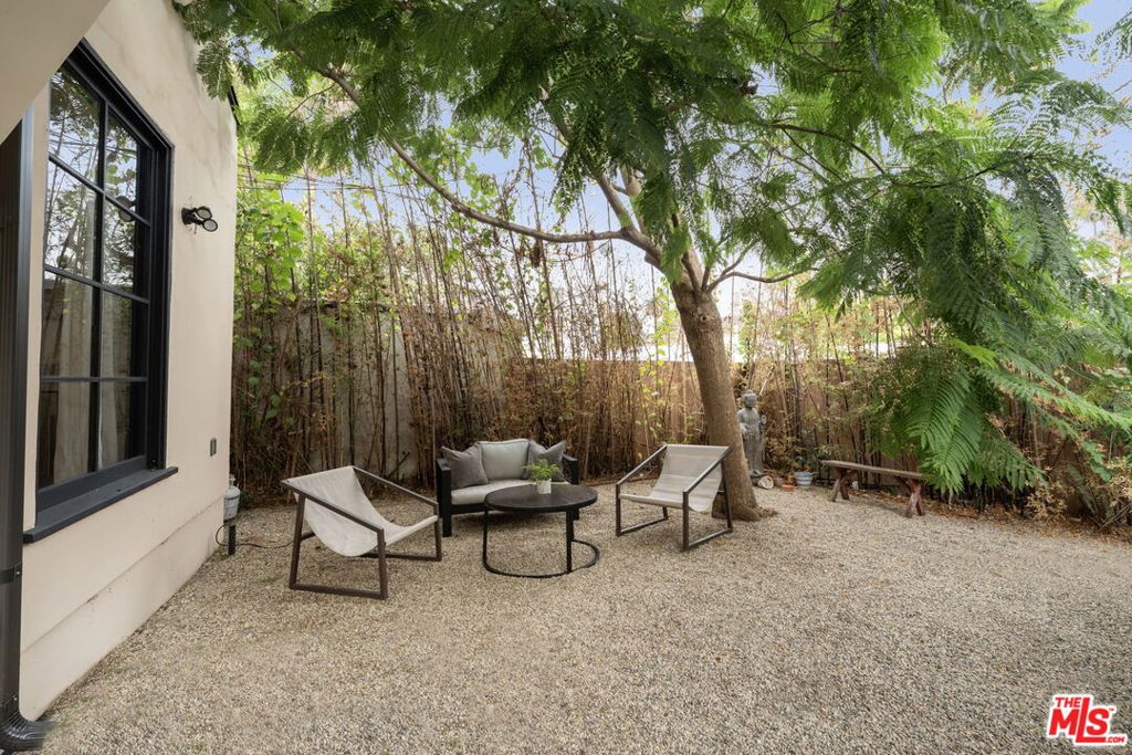 1116 -1118 S Highland Avenue Property Photo 62